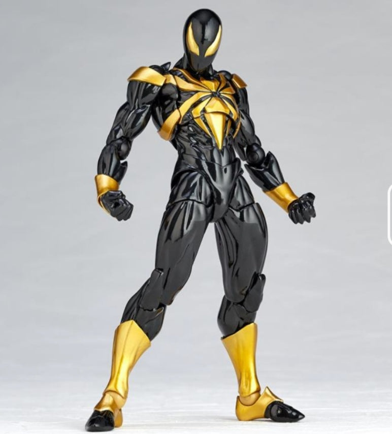 Revoltech Amazing Yamaguchi Iron Spider versión negra (lanzada)