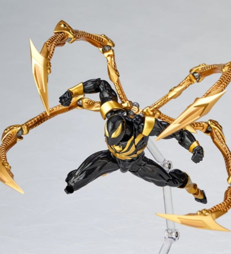 Revoltech Amazing Yamaguchi Iron Spider versión negra (lanzada)