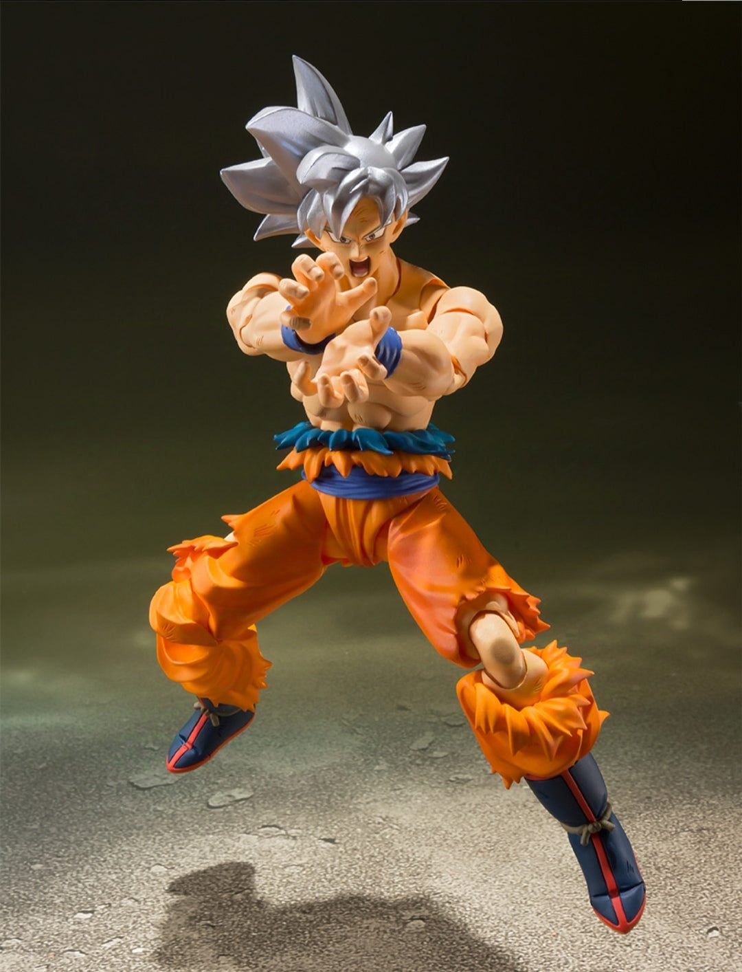 Artes marciales mixtas
 Son Goku Ultra Instinto
