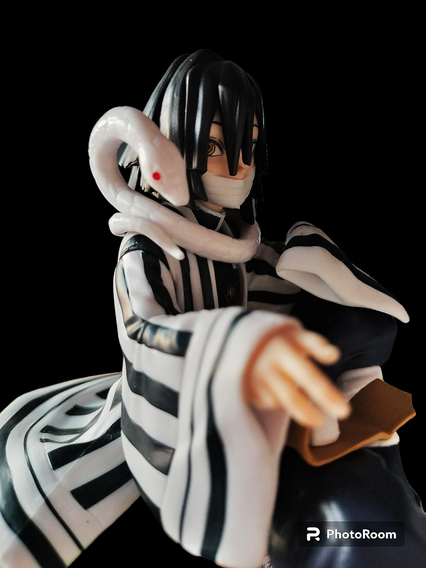 Asesino de demonios. Kimetsu No Yaiba. Serpiente Hashira. Obanai Higuro. Figura Premium Choco Nozei Premium. Ninguna caja. Envíos desde México.