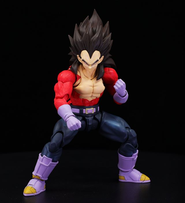 S.H.Figuarts SUPER SAIYAN 4 VEGETA. Dragon Ball GT.