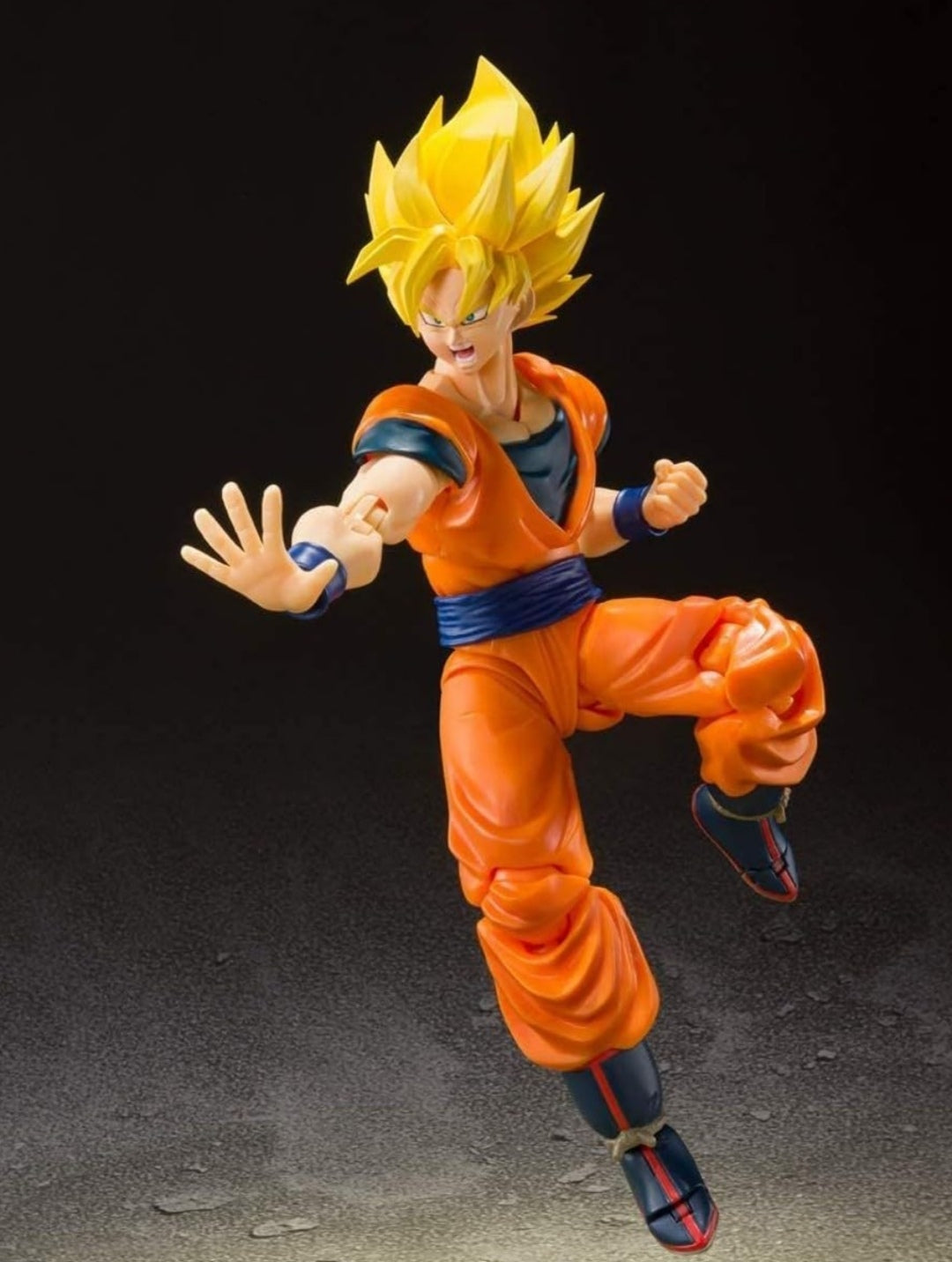 SH Figuarts Son Goku SSJ (Goku Kawaii). NACIONES TAMASHII