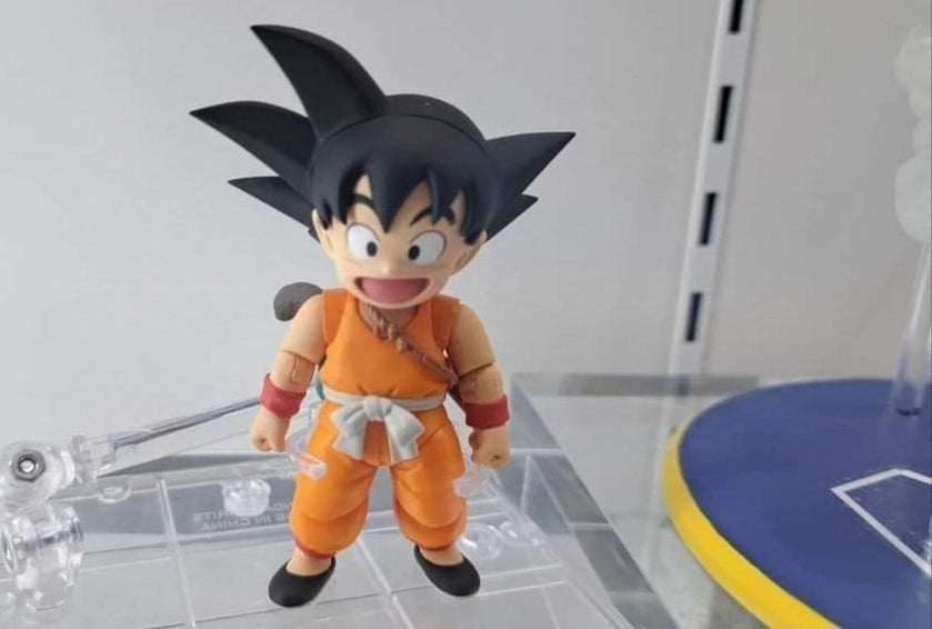 SH Figuarts Dragon Ball Son Goku & Dragon 40th Anniversary Edition VJump Dec 2024