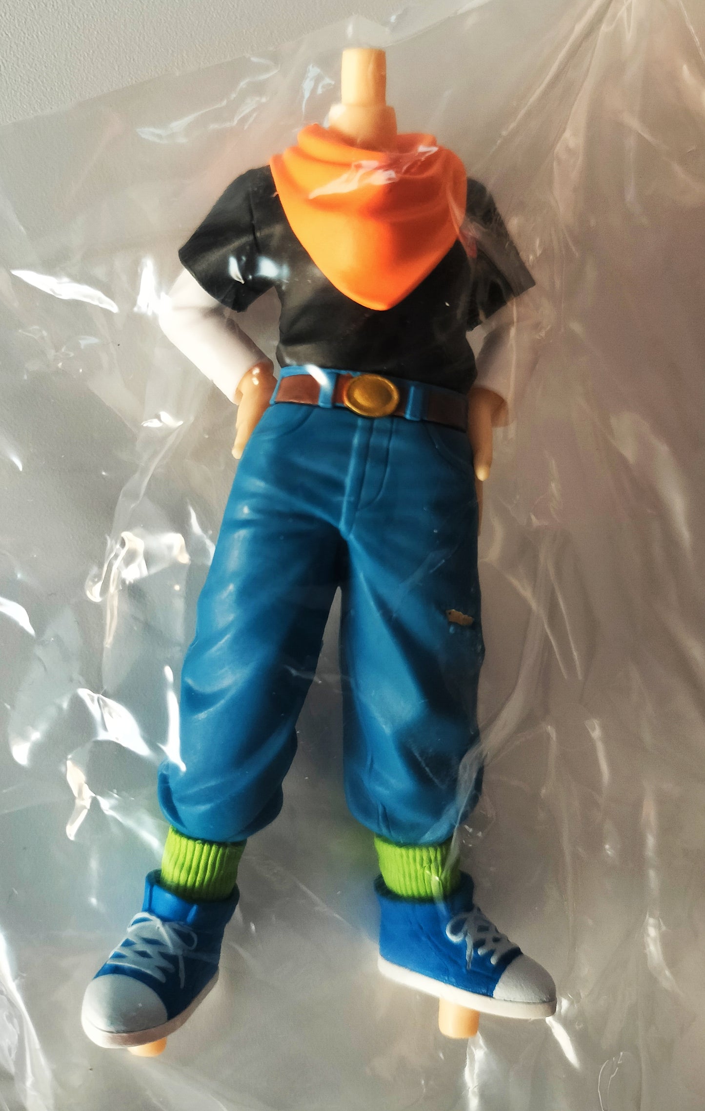 Dragon Ball z Q Posket Android 17, Naranja. Envíos desde México.