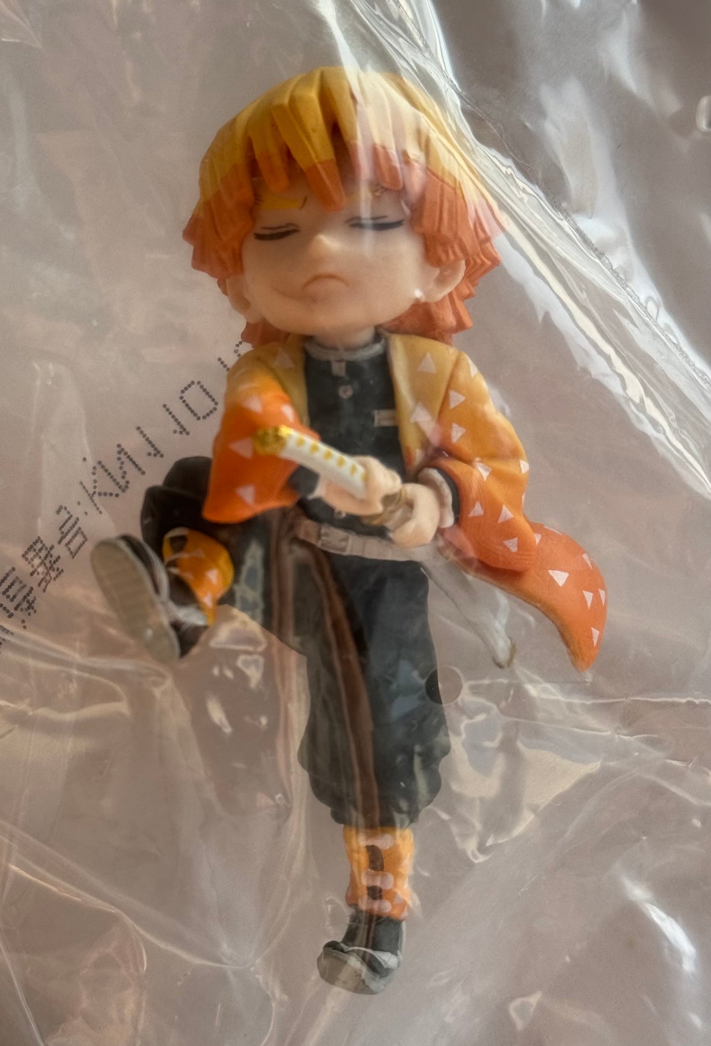 Kimetsu no Yaiba. Demon Slayer. Akatsuma Zenitsu. World Collectible Figure WCF. Vol. 3. Ships from Mexico.