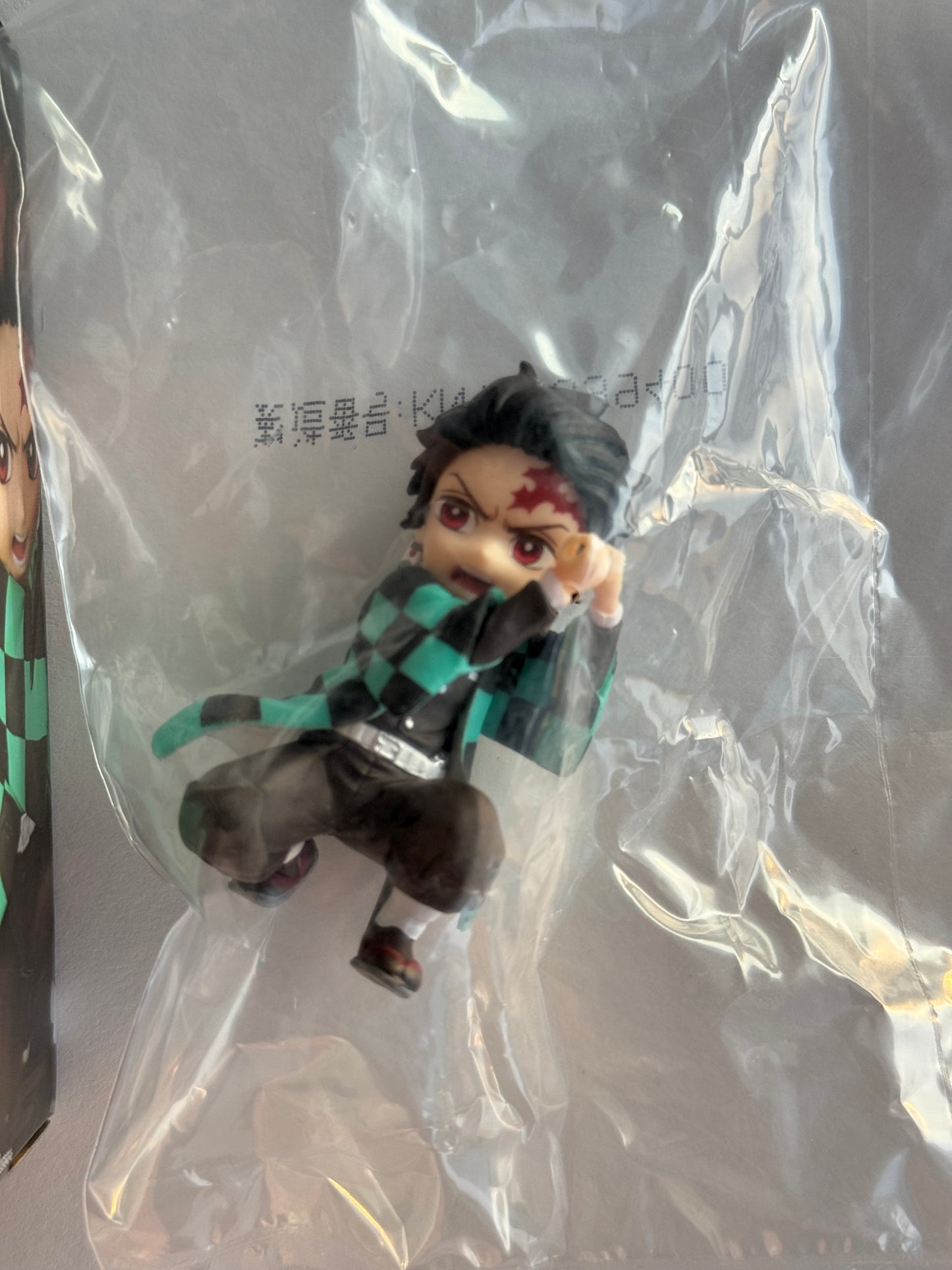 Demon Slayer. Kimetsu No Yaiba. Tanjiro Kamado. World Collectable Vol.3. Ships from Mexico.