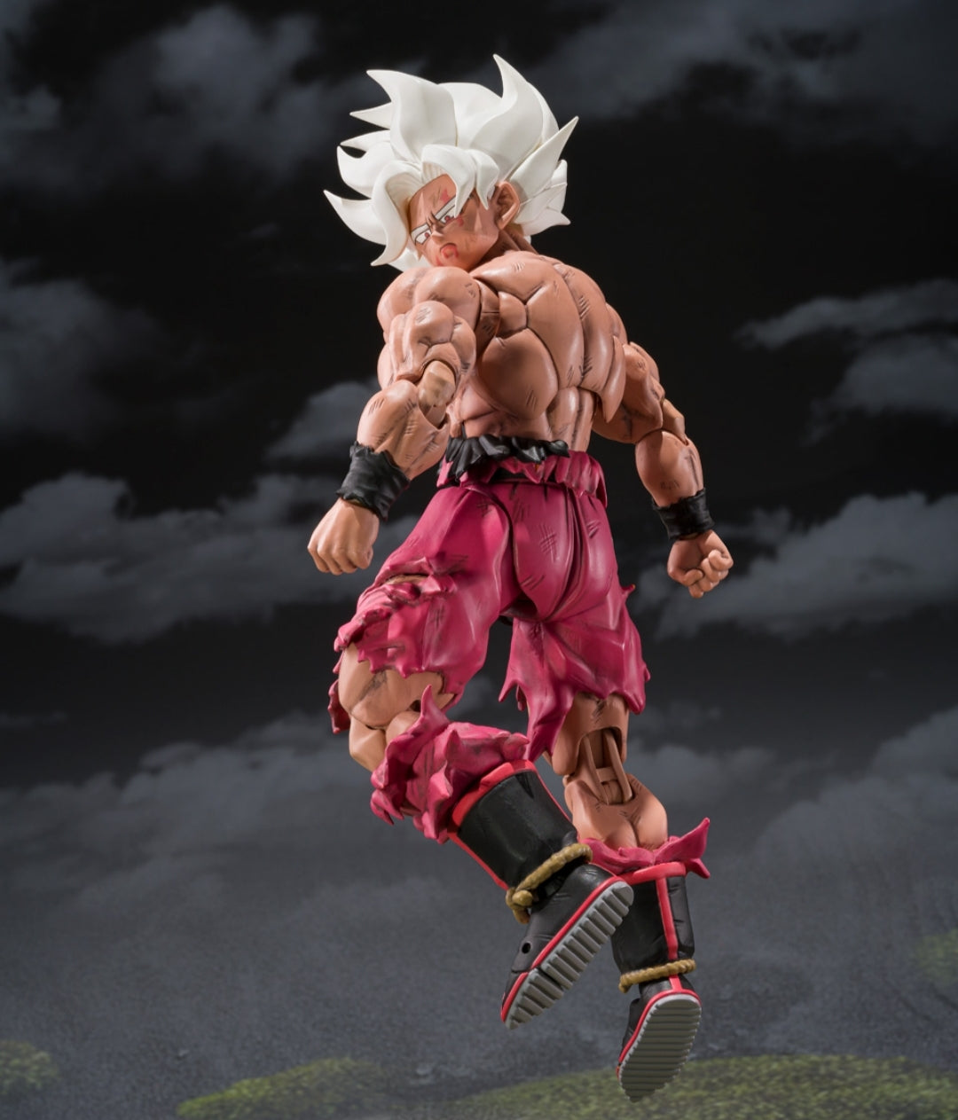 S.H.Figuarts
SUPER SAIYAN SON GOKU -LEGENDARY SUPER SAIYAN--Genkida Matsuri Edition-  Pre order. Release Jan 26/2026.